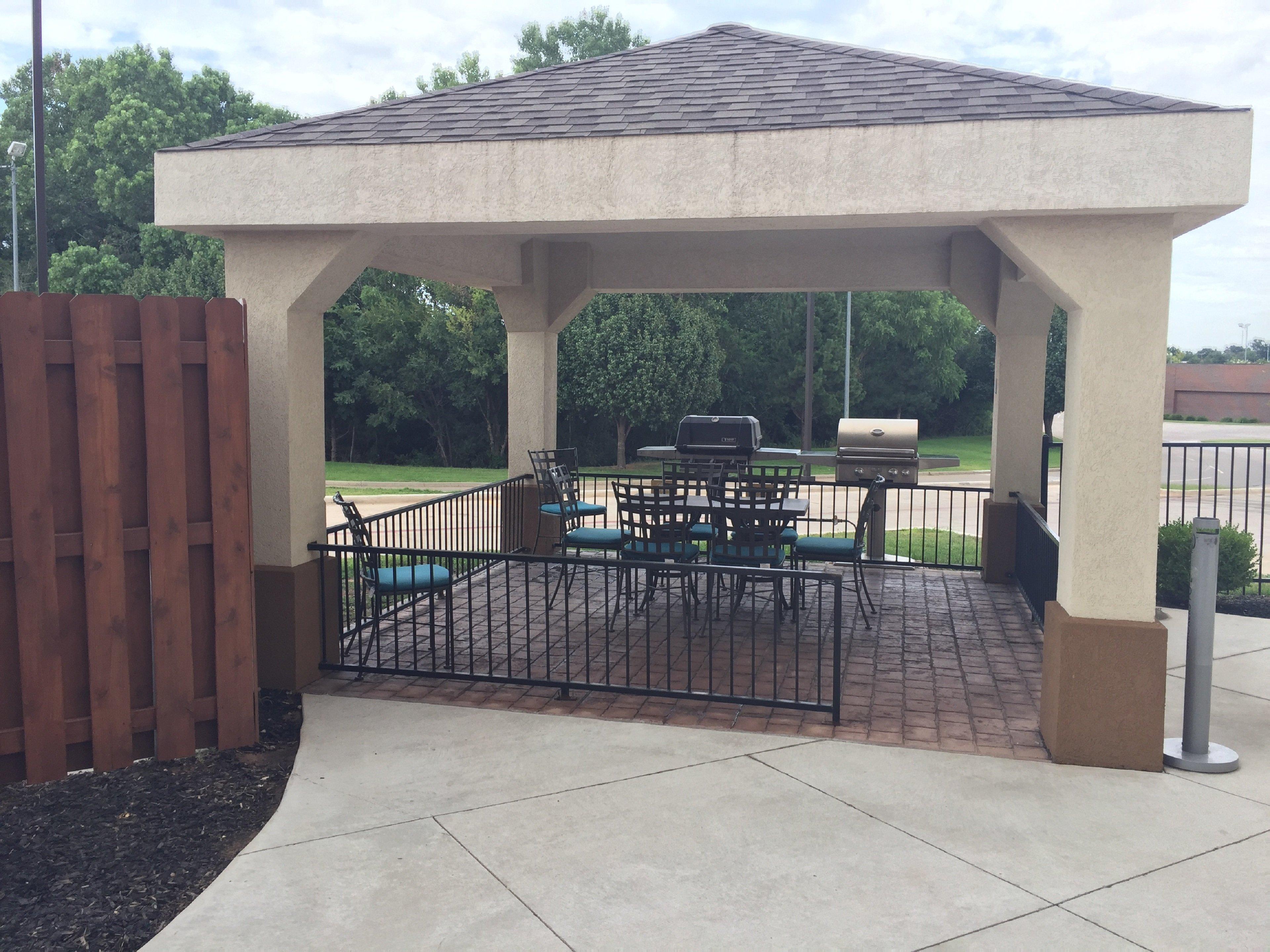 Candlewood Suites Woodward By Ihg Экстерьер фото